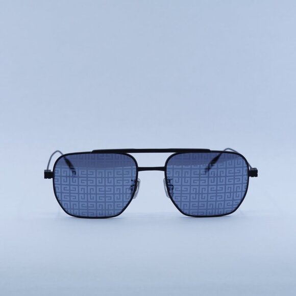 🕶️ New Givenchy GV40041U 02C Sunglasses - Matte Black Frame - Picture 2 of 11
